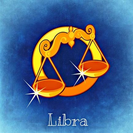 Libra - Horóscopo para Diciembre 2021 & Rituales para los 12 Signos - Tarot de María rituales